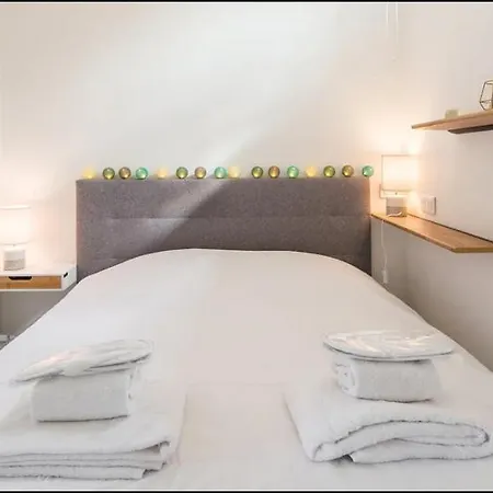 Apartamento - Proche Parc De Saint-cloud *